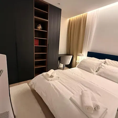 Apartman Modern Elegance With Garden And Private Parking Split
